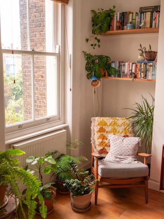 Tips for Creating a Cozy Reading Nook in Your Home